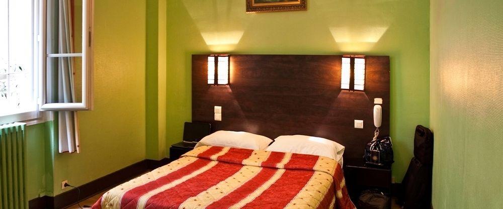Hotel Cambrai ปารีส ภายนอก รูปภาพ