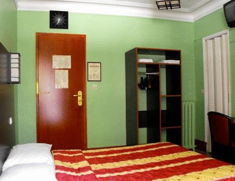 Hotel Cambrai ปารีส ภายนอก รูปภาพ