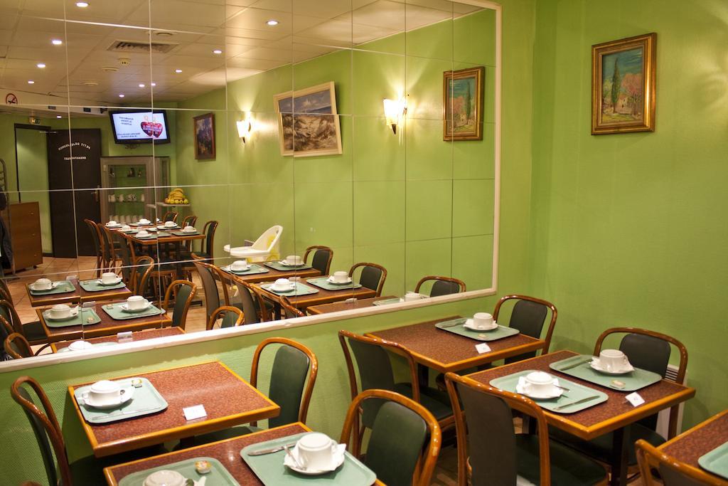 Hotel Cambrai ปารีส ภายนอก รูปภาพ